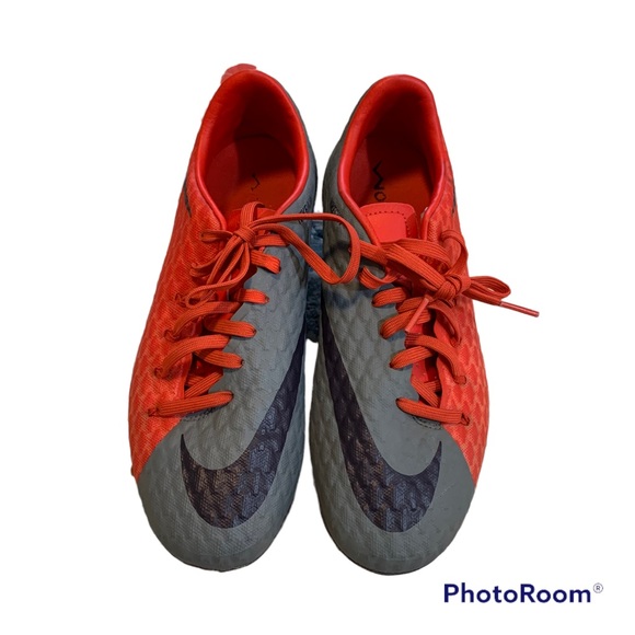 Nike Hypervenom Soccer Cleats (Women’s-8) - Picture 2 of 5